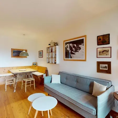 Alvra 1 Apartment