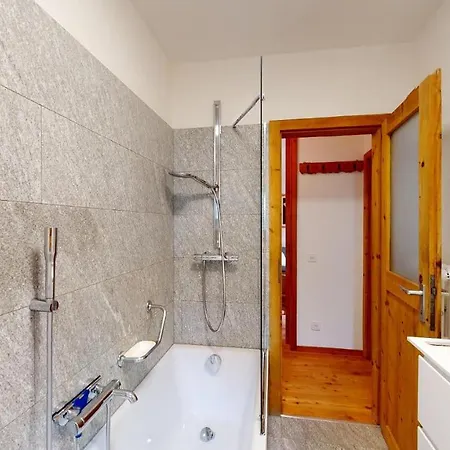 Alvra 1 Apartment *